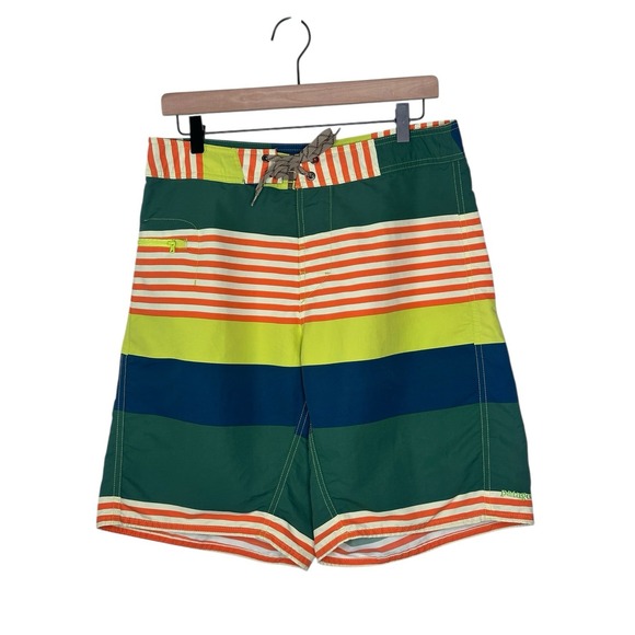 Patagonia Wavefarer Boardshorts Mens 9.5" Striped Swim 32 Gorpcore Beach Resort - Picture 1 of 7